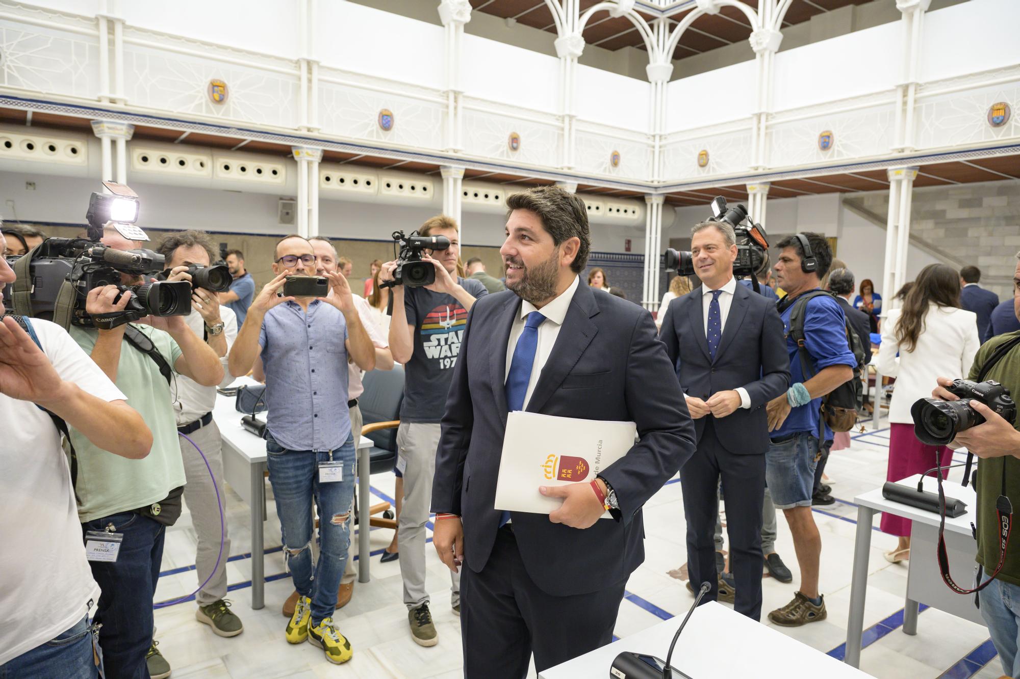 Primera sesión del segundo debate de investidura de López Miras en la Asamblea