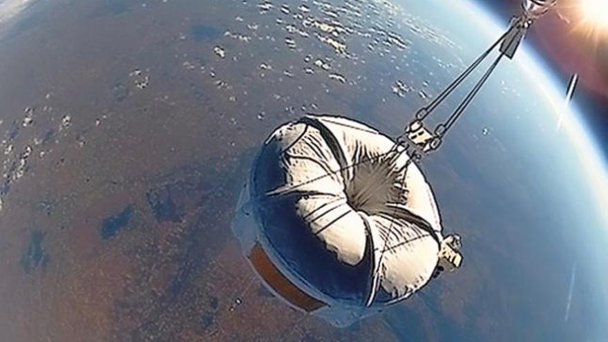 Una empresa proyecta viajes en globo al espacio desde Canarias