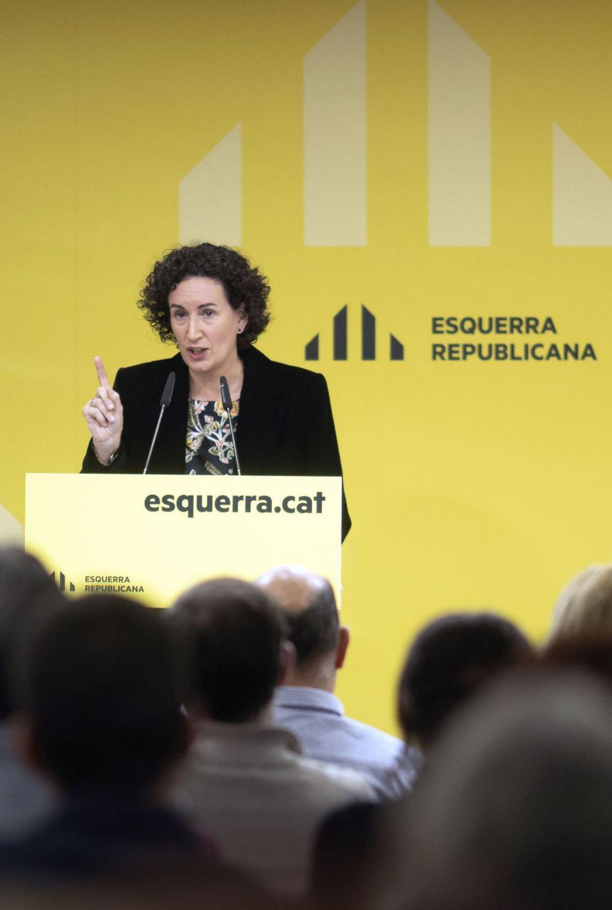 Rovira passa comptes amb Junqueras i li retreu el seu paper a l’1-O Rovira passa comptes amb Junqueras i li retreu el seu paper a l’1-O