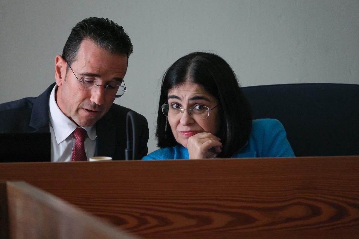 Pleno extraordinario en el Ayuntamiento de Las Palmas de Gran Canaria Pleno extraordinario en el Ayuntamiento de Las Palmas de Gran Canaria