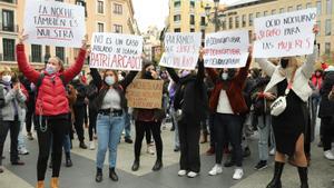 Archivo. Manifestación en contra de la nueva vía de sumisión química a través de pinchazos