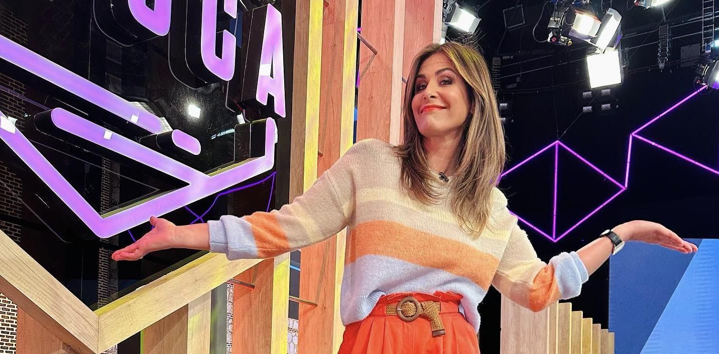 Nuria Roca con look de colores