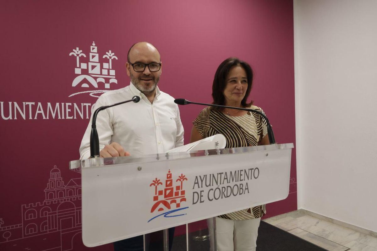 El presidente de Aucorsa, Bernardo Jordano, y la gerente de la empresa, Ana Tamayo.