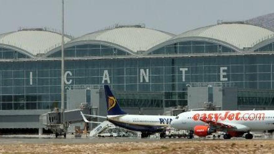 El aeropuerto de Alicante logra el mejor mes de su historia con 1.250.395 viajeros