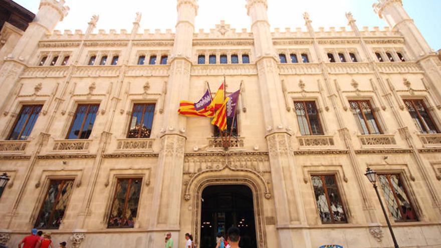 El Consell de Mallorca facilitará el teletrabajo a sus funcionarios el día del eclipse y el Govern asegura que también será "flexible"