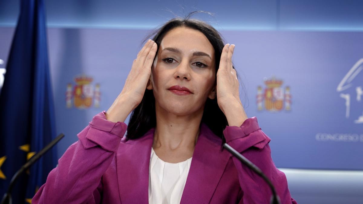 Inés Arrimadas durante el anuncio de su retirada de la actividad política el pasado mes de junio.