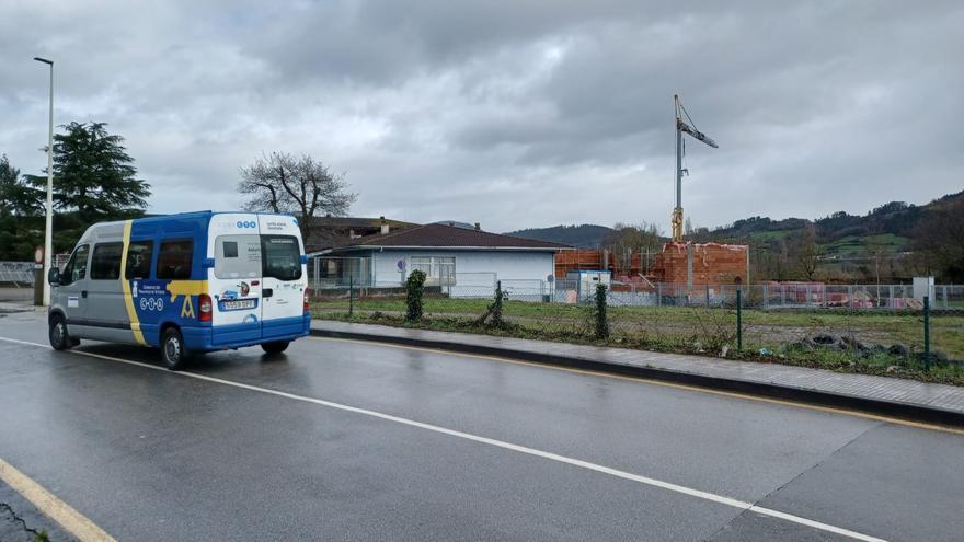 Así se ve la obra de ampliación de la escuela infantil de Grado, que se acabará en verano