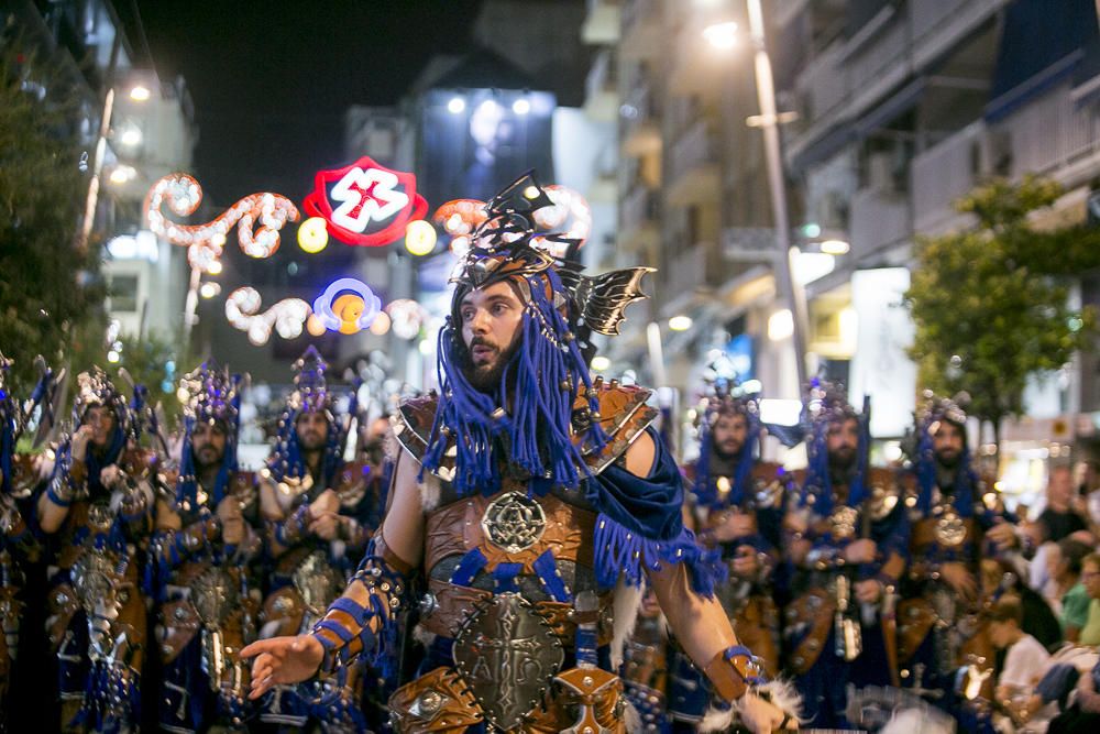 Benidorm se rinde a moros y cristianos