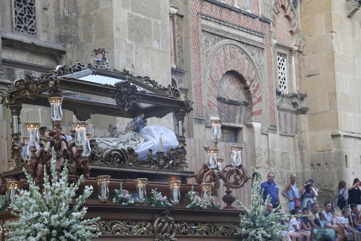 Fotogalería: Procesión de la Virgen de Acá.