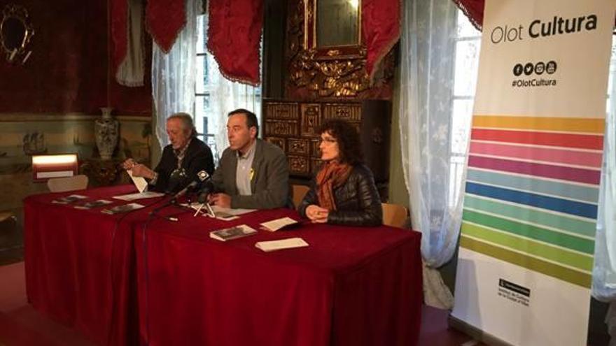 D&#039;esquerra a dreta, M. Serrat, J. Berga i M. Mallol.