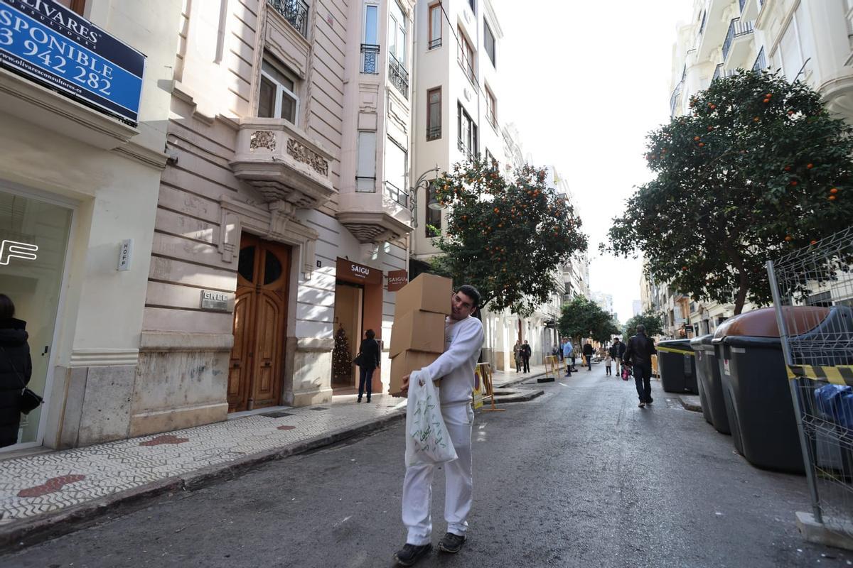 Cierran al tráfico la calle Jorge Juan