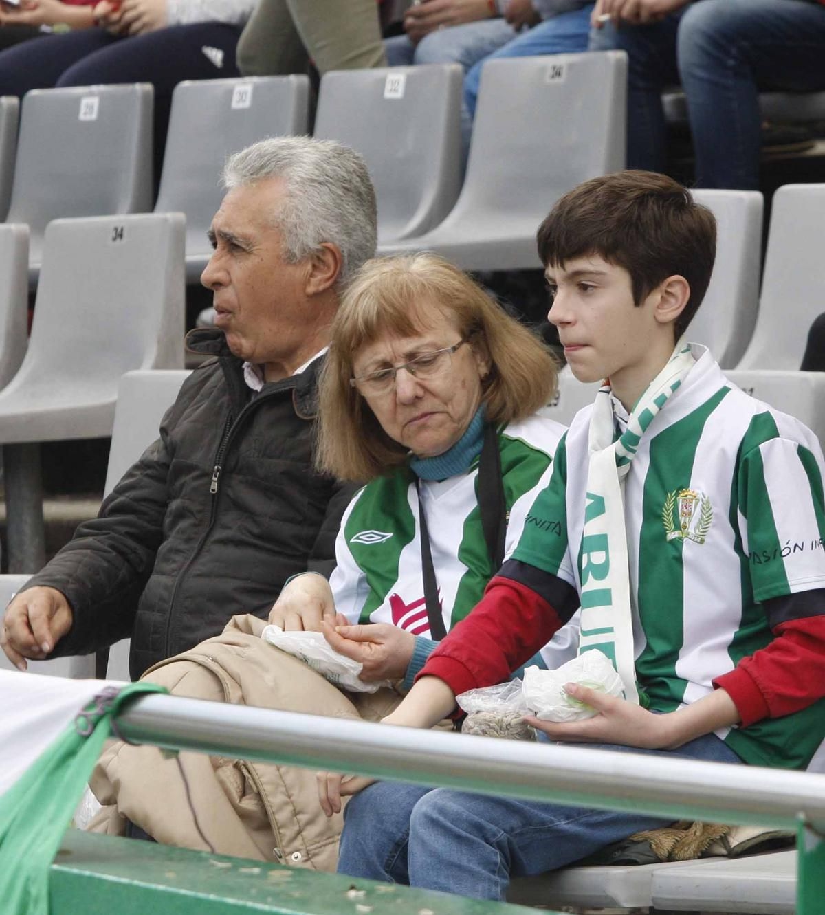 La Afición cordobesista se vuelca con el equipo