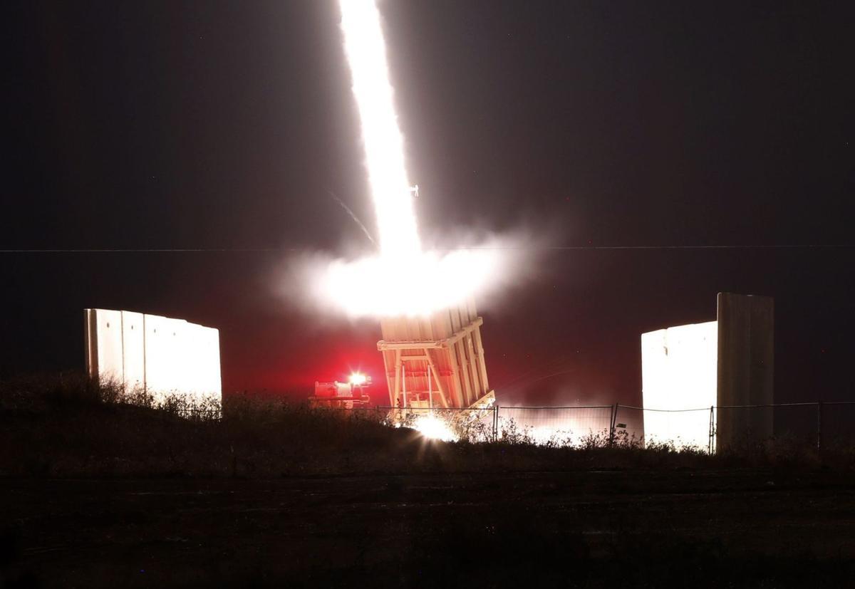 Una ‘cúpula de ferro’ protegeix Kíiv de l’atac amb míssils i drons russos
