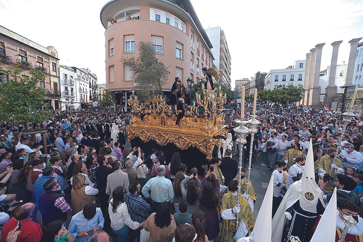 EL HUERTO LOS ELEMENTOS BARROCOS, PRESENTES EN LA MAYORÍA DE PASOS, FUERON CUESTIONADOS HACE DOS SIGLOS.