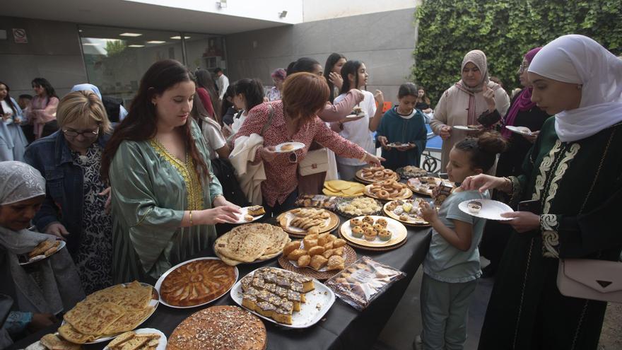 Las mujeres árabes de Sagunt celebran el fin del Ramadán