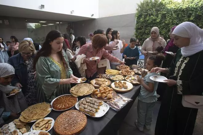 Las mujeres árabes de Sagunt celebran el fin del Ramadán