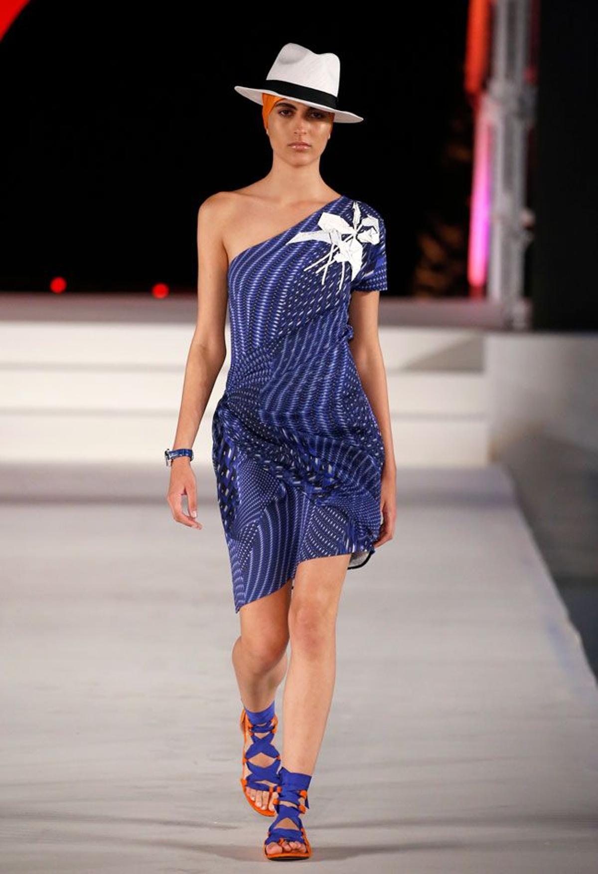 Mercedes Benz Fashion Weekend Ibiza: Alvarno, vestido asimétrico