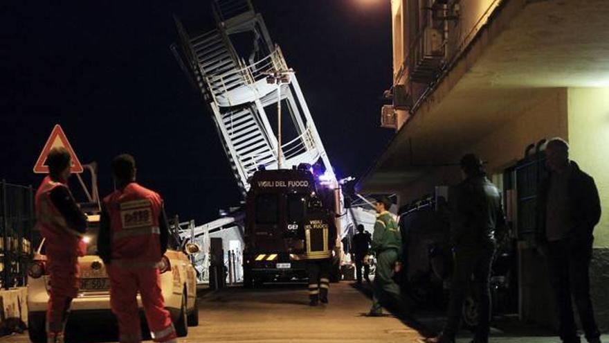 Al menos tres muertos al chocar un barco en el puerto de Génova