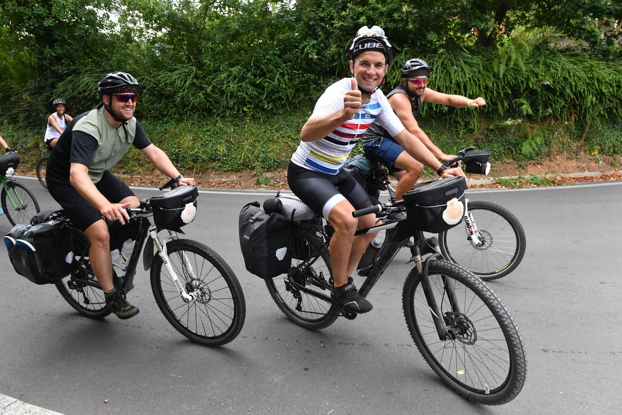 26 días y 2.200 kilómetros en bicicleta después, Ángel llegó a casa