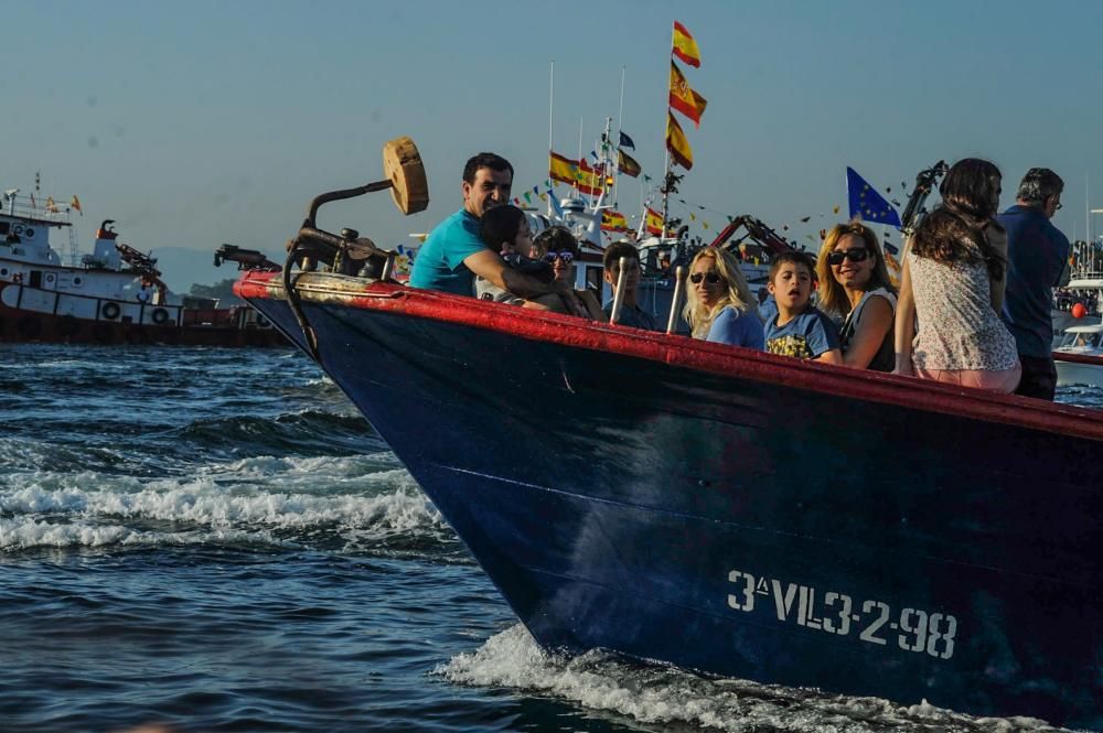 Procesión de la Virgen del Carmen 2017 en Arousa