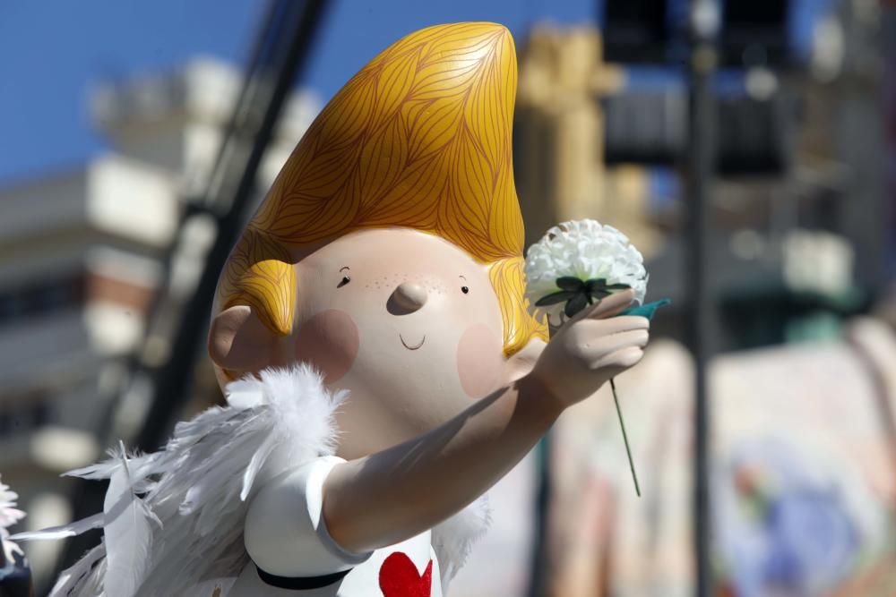 La falla infantil de la plaza del Ayuntamiento, al detalle