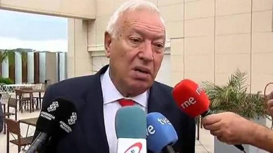 Margallo dice que los catalanes pueden perder la nacionalidad