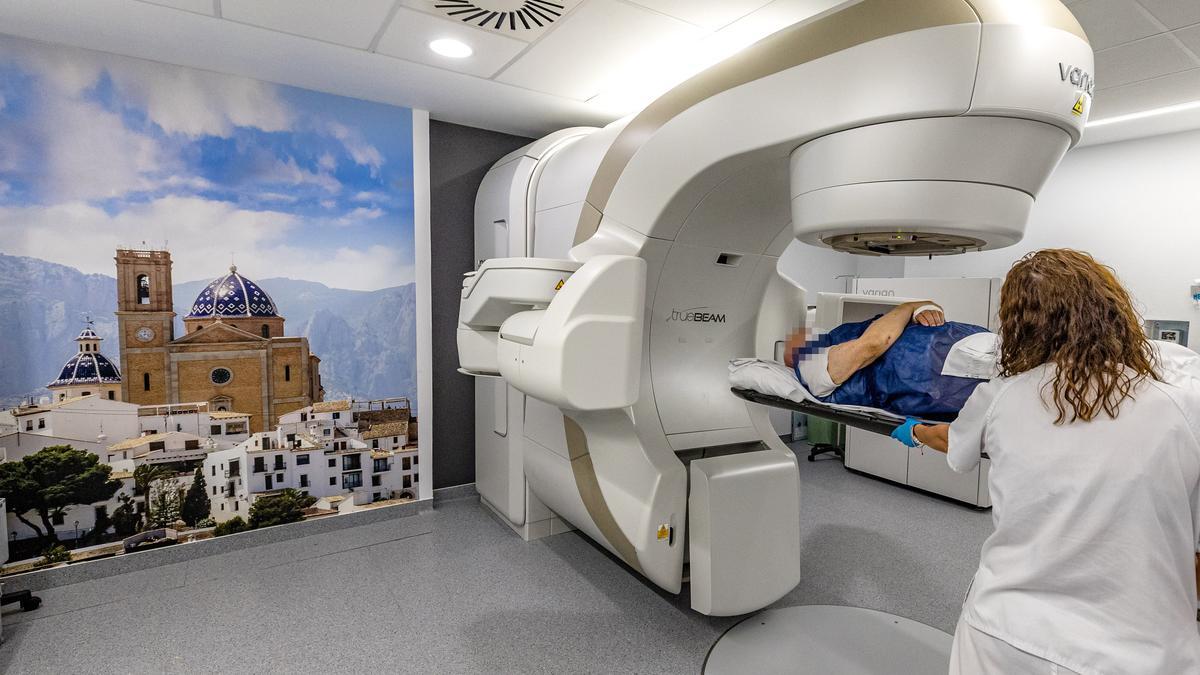 El Hospital de Sant Joan cuenta con aceleradores lineales en Oncología Radioterápica