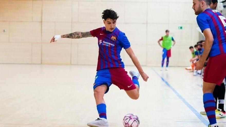 Álex García con el Barça-B.