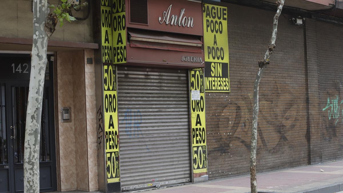 Tres detenidos por un violento atraco en una joyería en Zaragoza