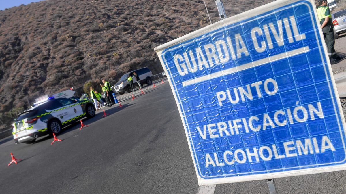 Campaña de la DGT para vigilar el consumo de alcohol y drogas en Gran Canaria durante la Navidad