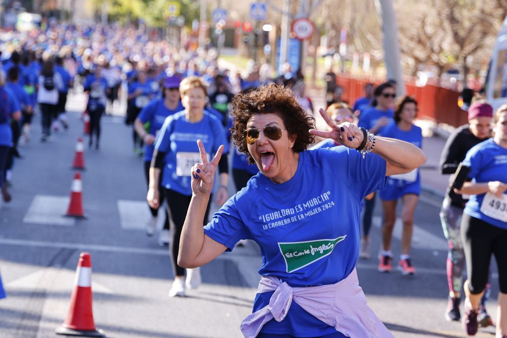 Imágenes del recorrido de la Carrera de la Mujer: avenida Pío Baroja y puente del Reina Sofía (I)