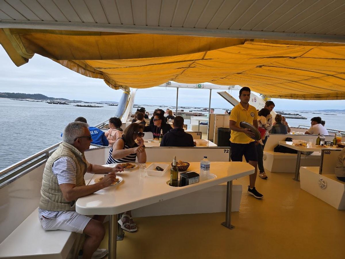 El restaurante marinero del restaurante "Fly Delfín", de la naviera Cruceros do Ulla Turimares.