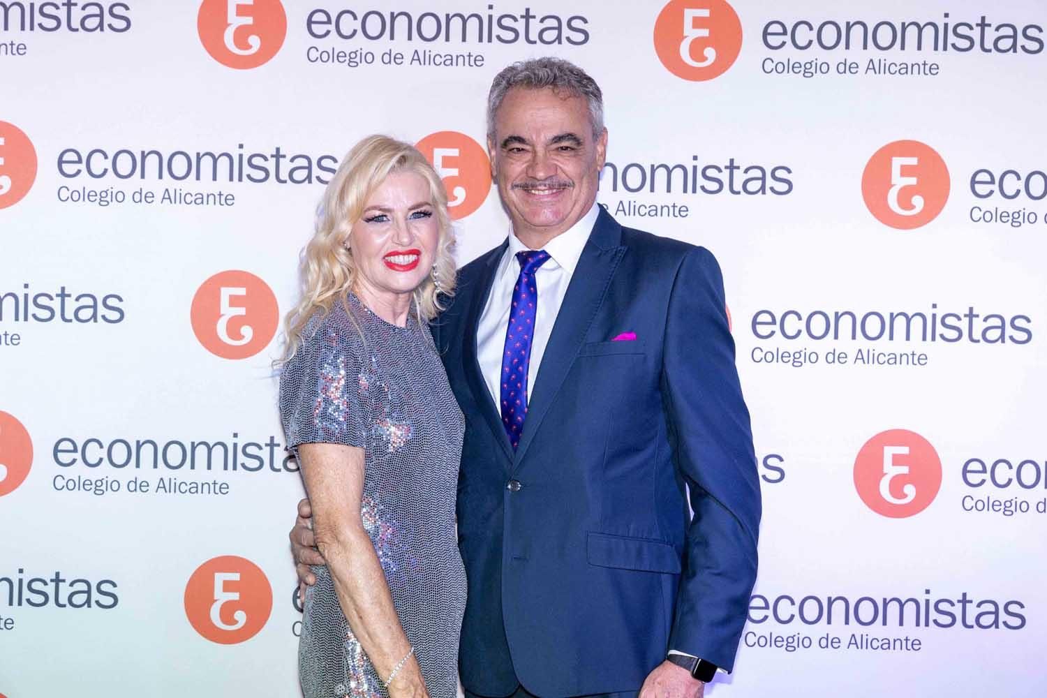 Los Economistas de Alicante celebran su cena anual en honor a su patrón