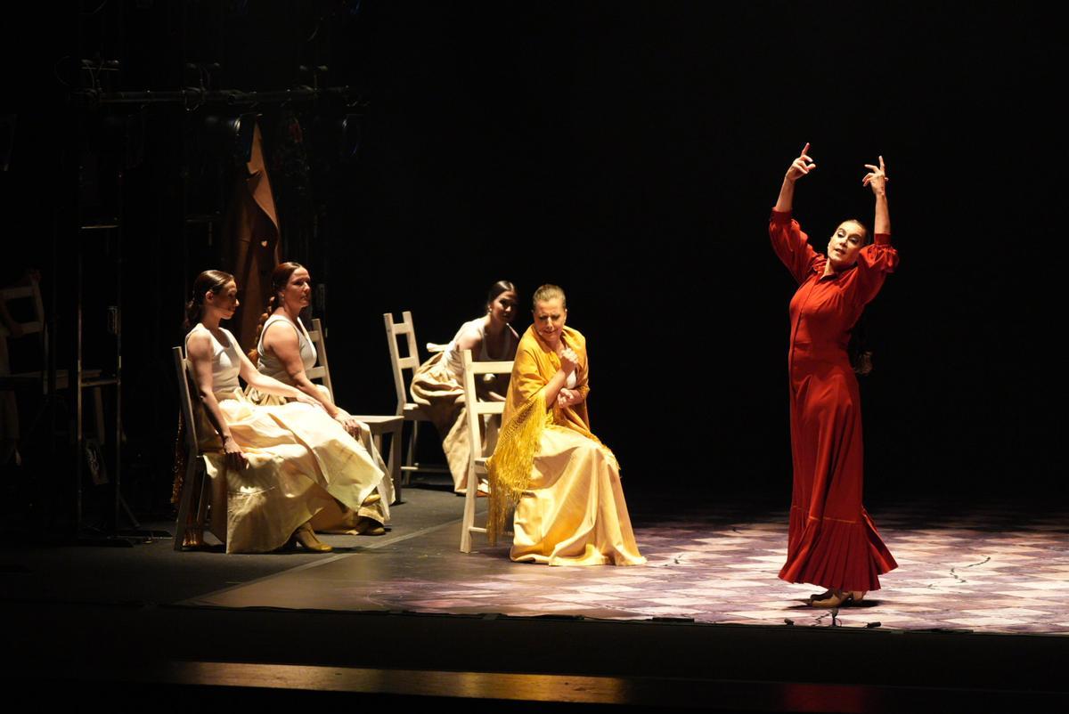 El estreno andaluz de 'Humo', de Rafaela Carrasco, en imágenes
