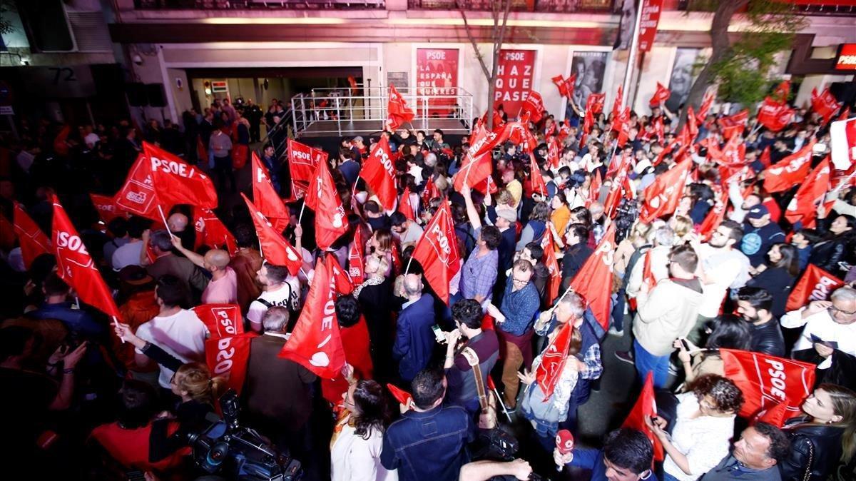 Vista del exterior de la sede del PSOE en Madrid.