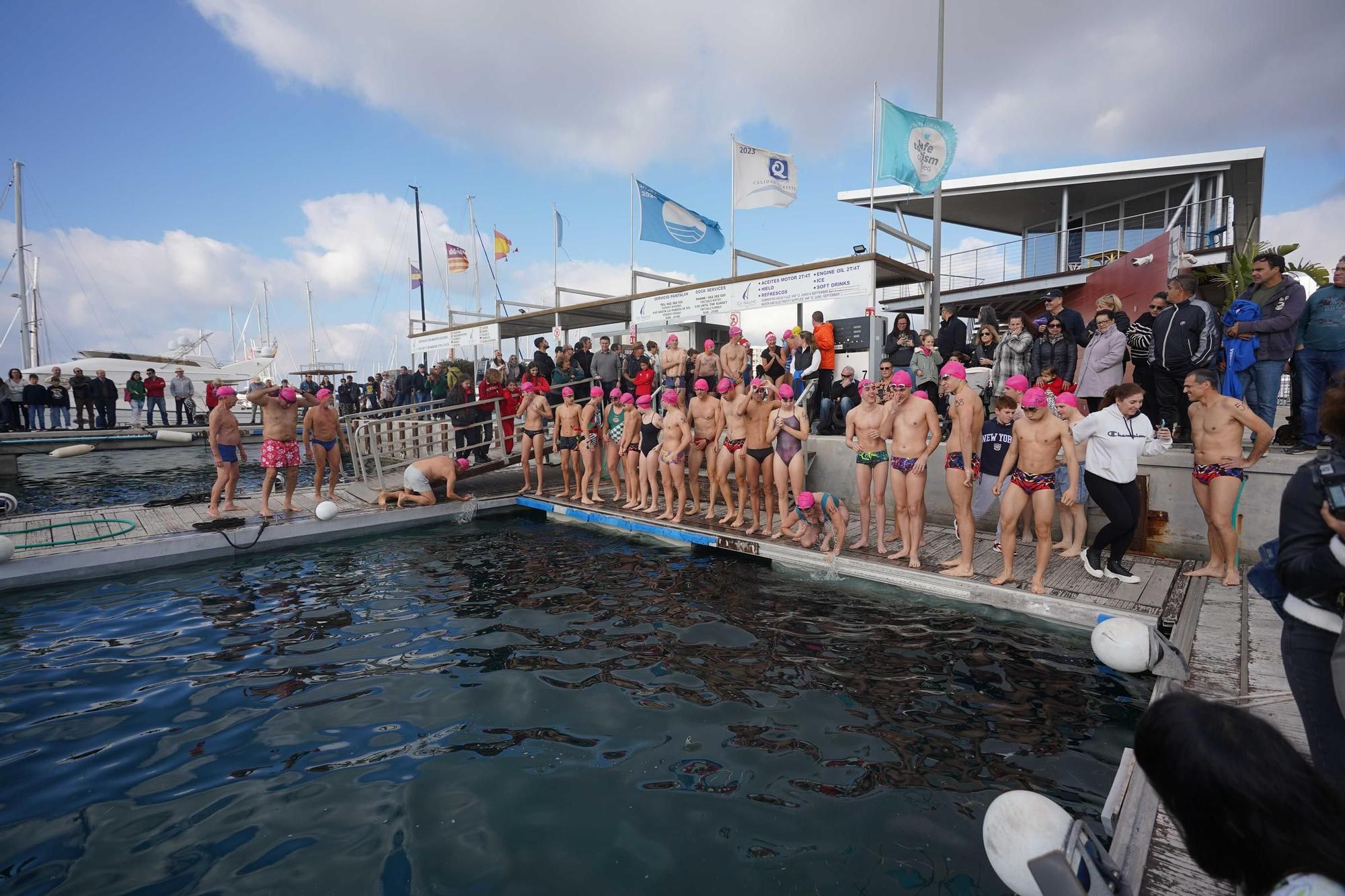 Todas las imágenes de la Copa de Nadal de natación en Ibiza