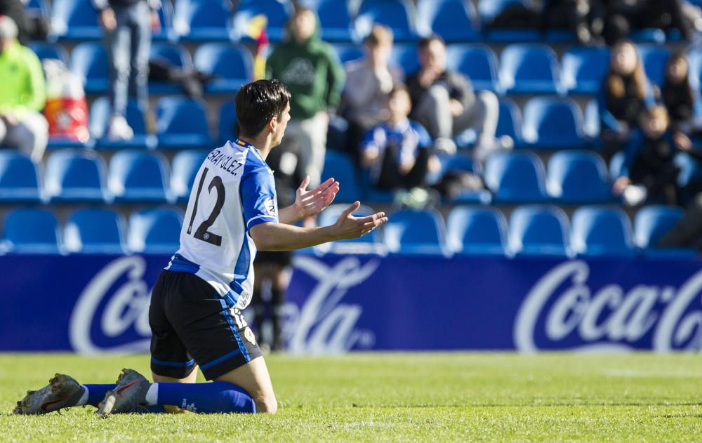 El Hércules desperdicia la ocasión y no pasa del empate ante el AE Prat.