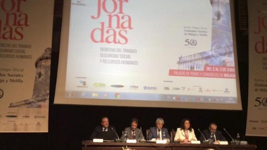 La mesa inaugural de las jornadas.