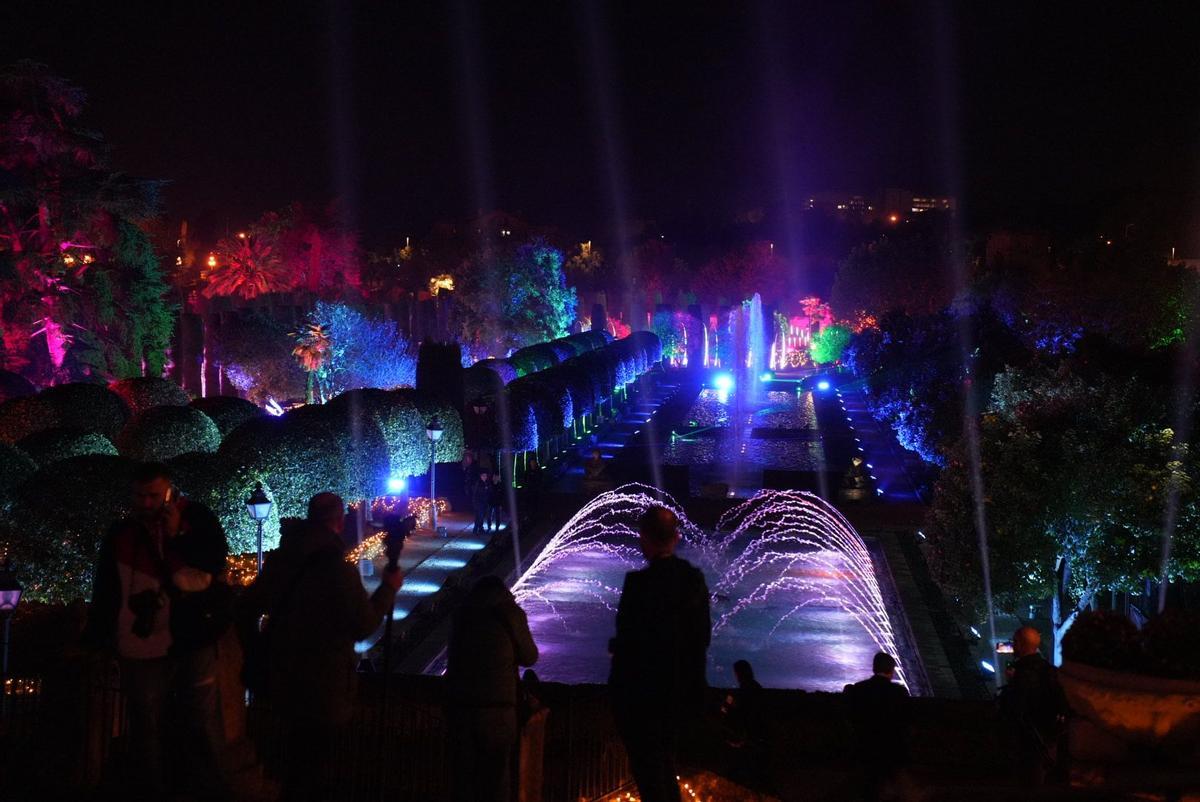 Espectáculo nocturno del Alcázar.