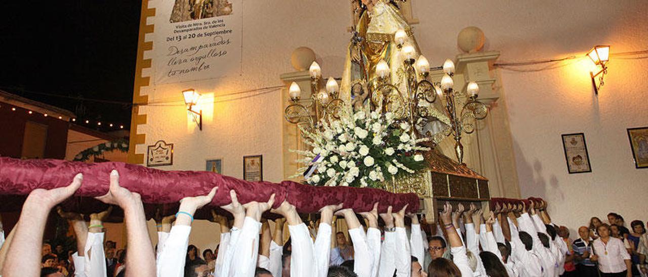 La Virgen vuelve a Desamparados, el pueblo que fundó en el siglo XVIII