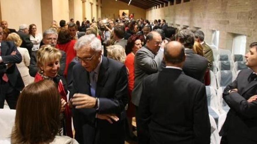 Los exdiputados logran una sede propia en las Corts tras pelearla cinco años