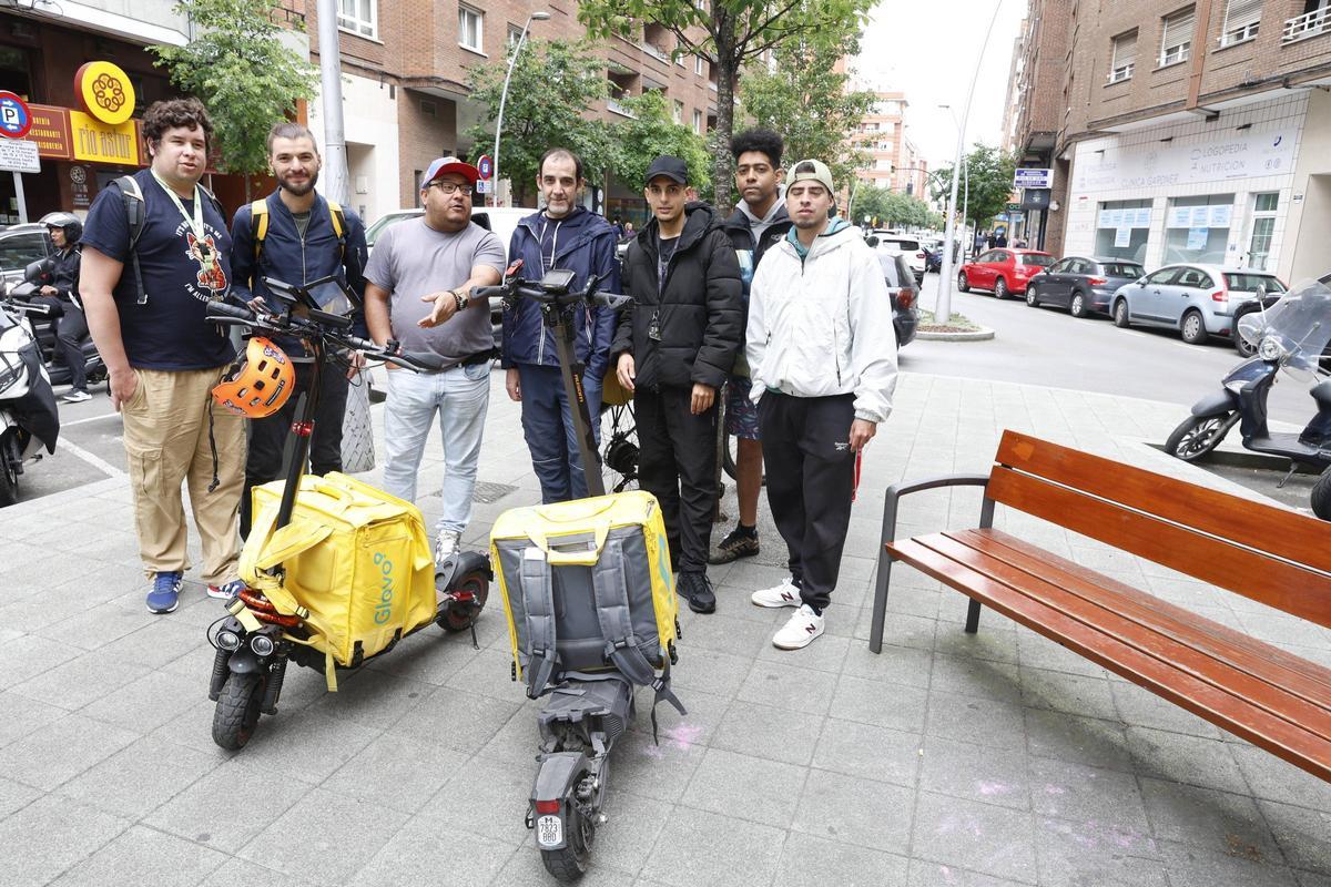En imágenes: La división de opiniones en las calles de Gijón por la prohibición de los patinetes en el centro En imágenes: La división de opiniones en las calles de Gijón por la prohibición de los patinetes en el centro