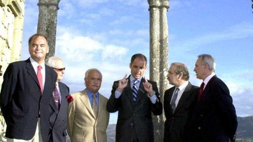 Claustro de la Valldigna. El ya president quiso hacer evidente su valencianía recuperando el claustro de la Valldigna