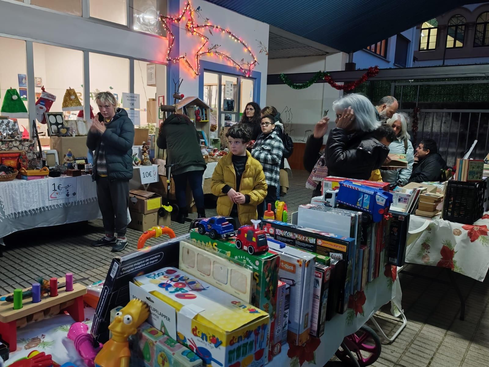 Música, talleres y un sinfín de productos: Raitana inaugura su mercadillo solidario