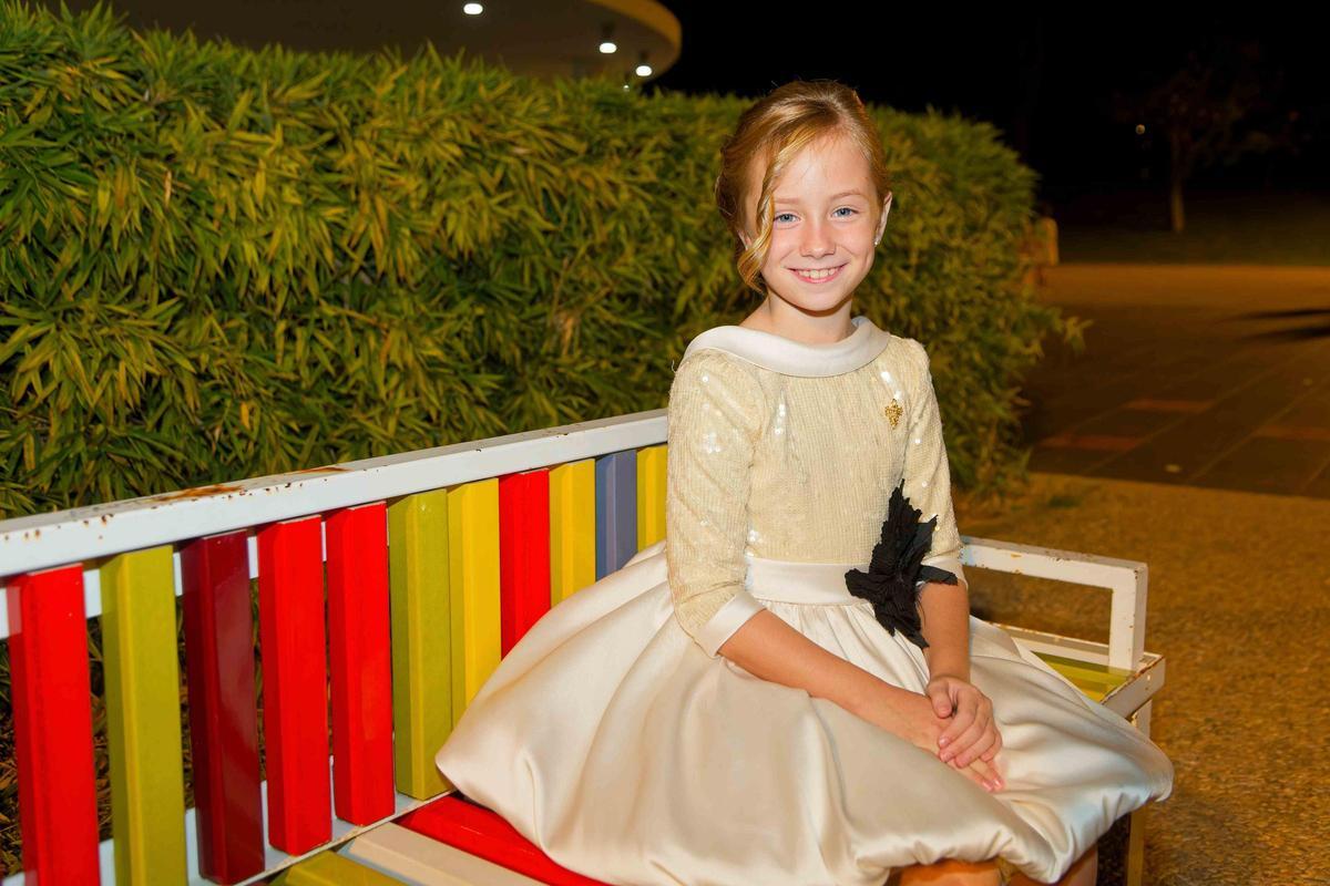 Isabella Gallego, madrina infantil de Tir de Colom per a la Magdalena 2026.