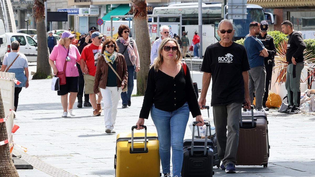 Turistas en el centro de Vigo.