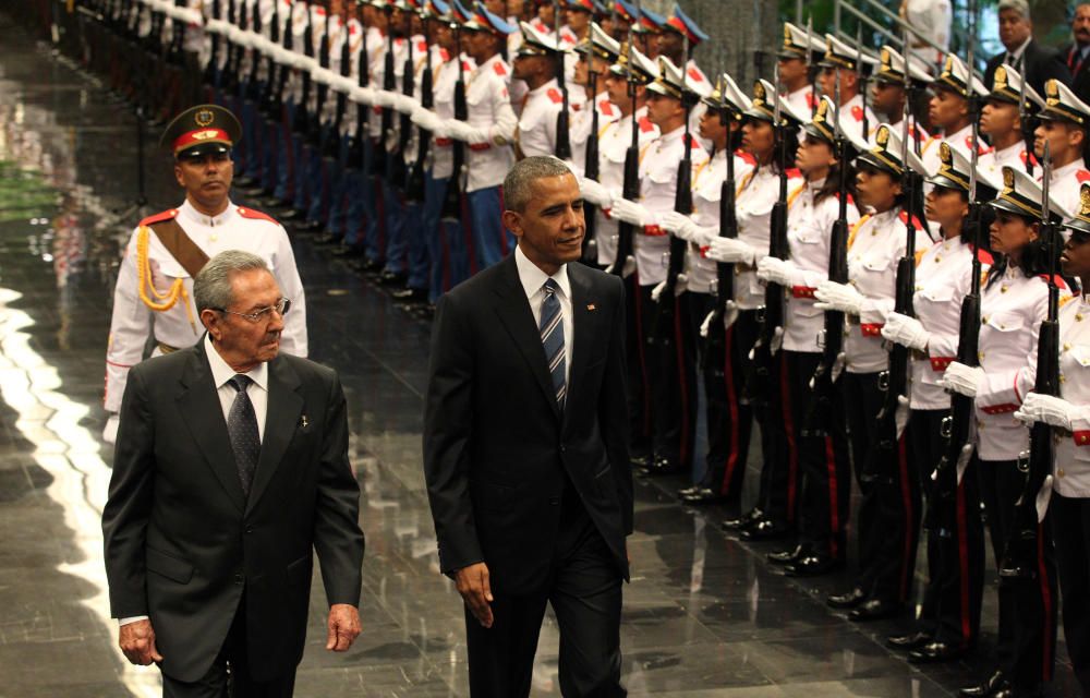 Raúl Castro recibe a Obama en el Palacio de la Rev