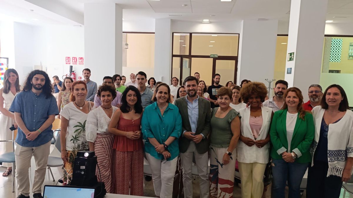 El Imdeec crea una red de agentes clave para un programa de emprendimiento juvenil.