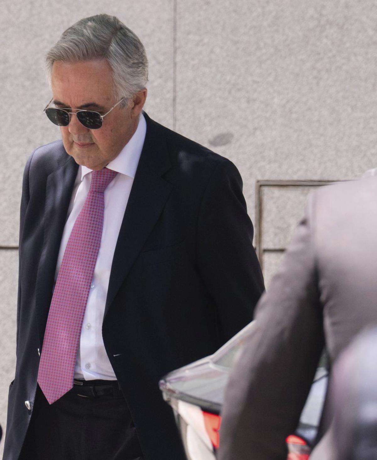 El jutge ofereix  a Hisenda actuar contra Zapatero per les joies