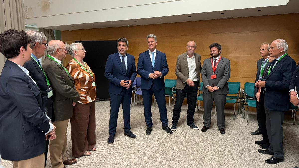 El conseller de Medio Ambiente, Infraestructuras y Territorio, Vicente Martínez Mus, ha destacado la importancia de la nueva Ley de Protección y Ordenación de la Costa Valenciana, aprobada este jueves en Les Corts.